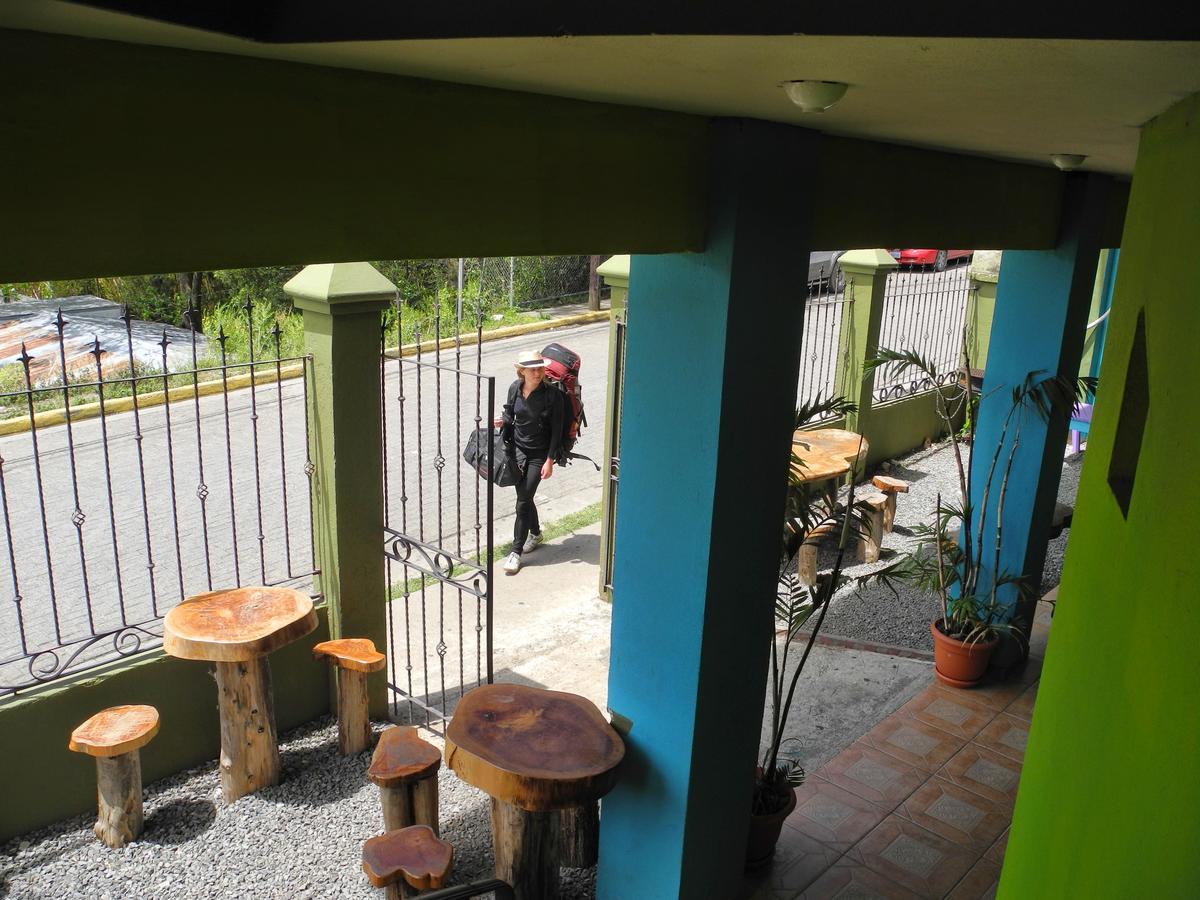 Sleepers Sleep Cheaper Hostel Monteverde ภายนอก รูปภาพ